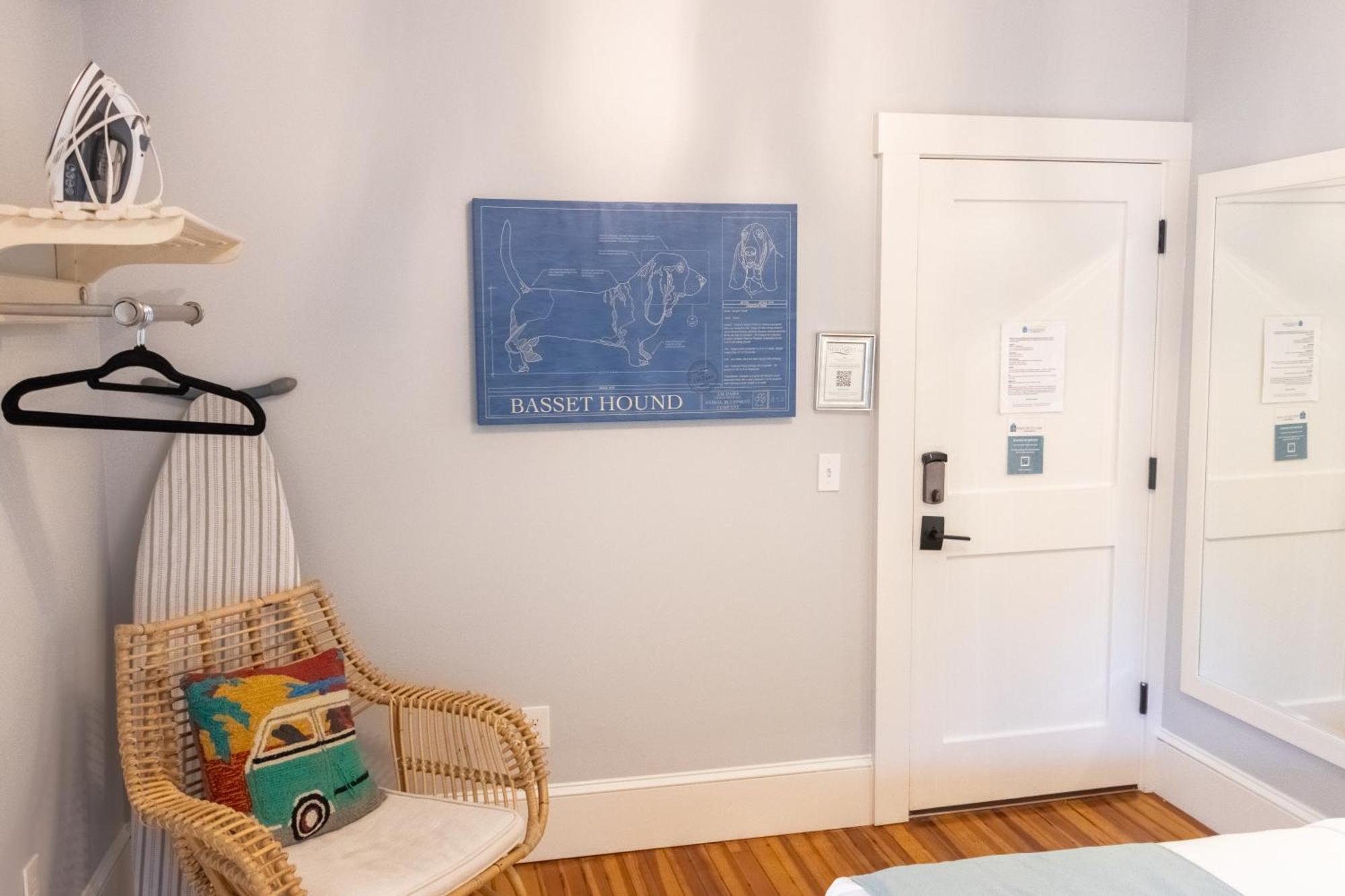 Paws On Pelham (Adults Only) Bed & Breakfast Newport Exterior foto