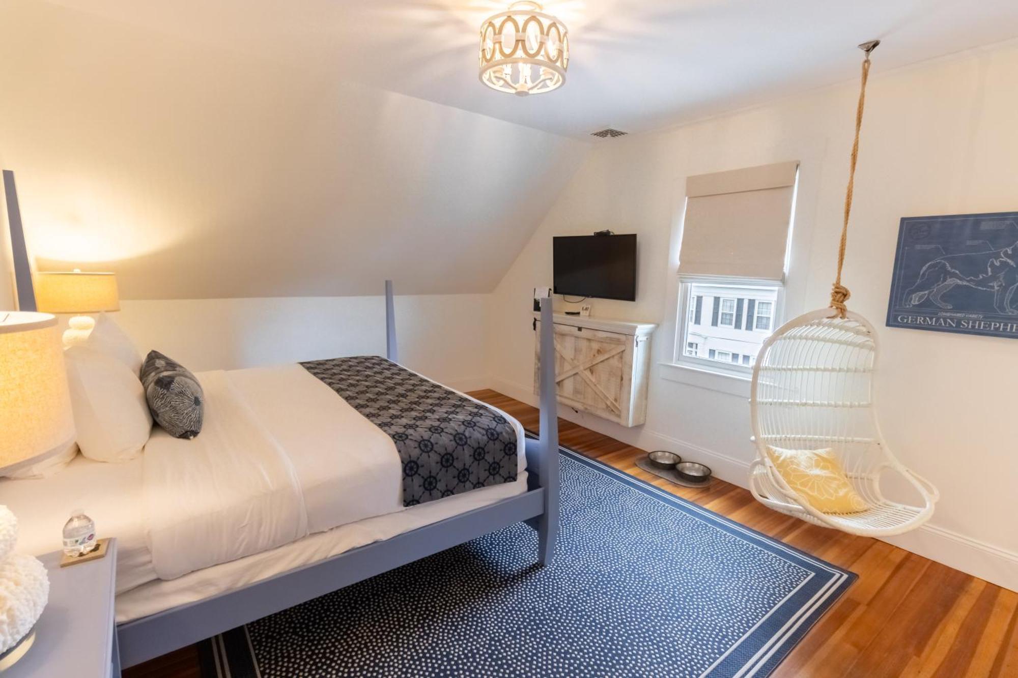 Paws On Pelham (Adults Only) Bed & Breakfast Newport Exterior foto